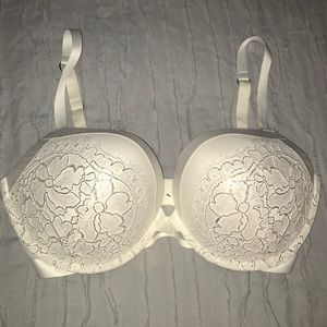 NWOT White Very Sexy Push-up Bra 36DDD